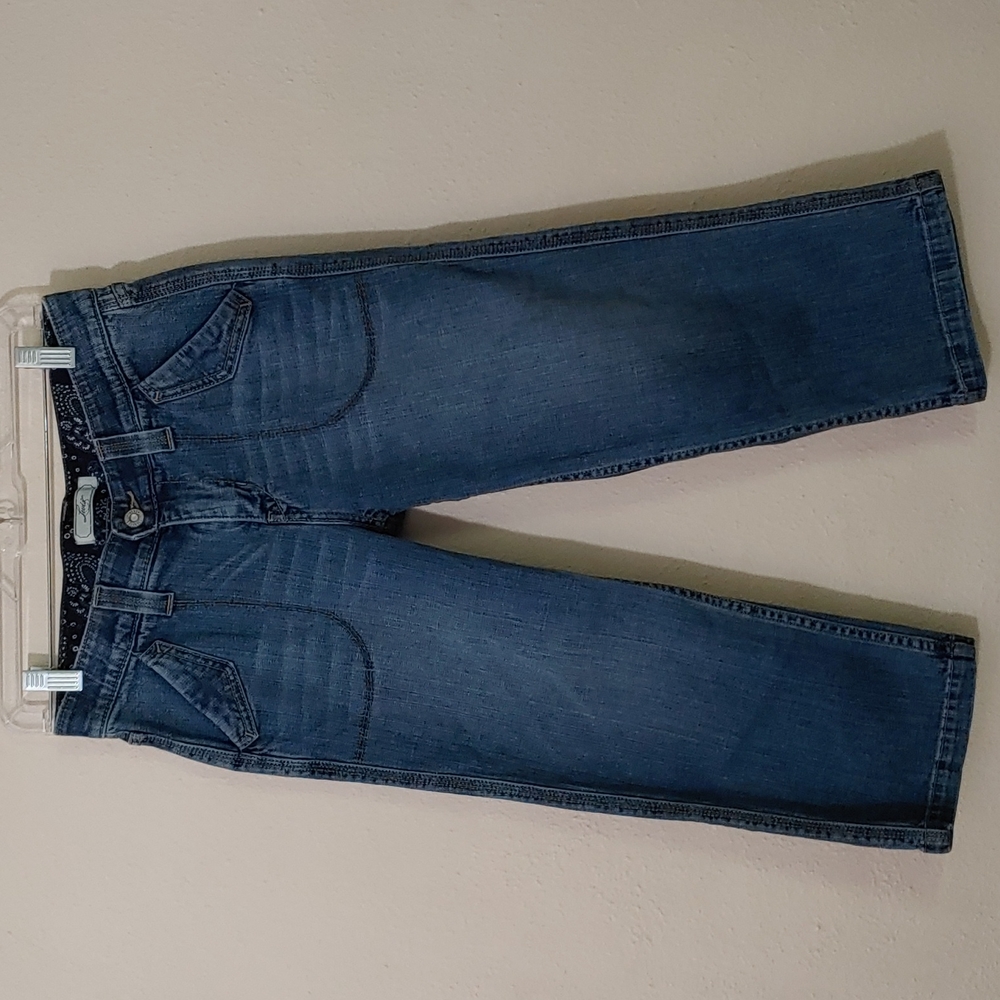 Levi's Women's Size 6 Capris Jeans